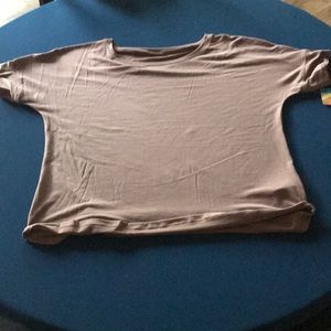 Ladies Columbia SS tan polyester rayon top. SZ L NWT